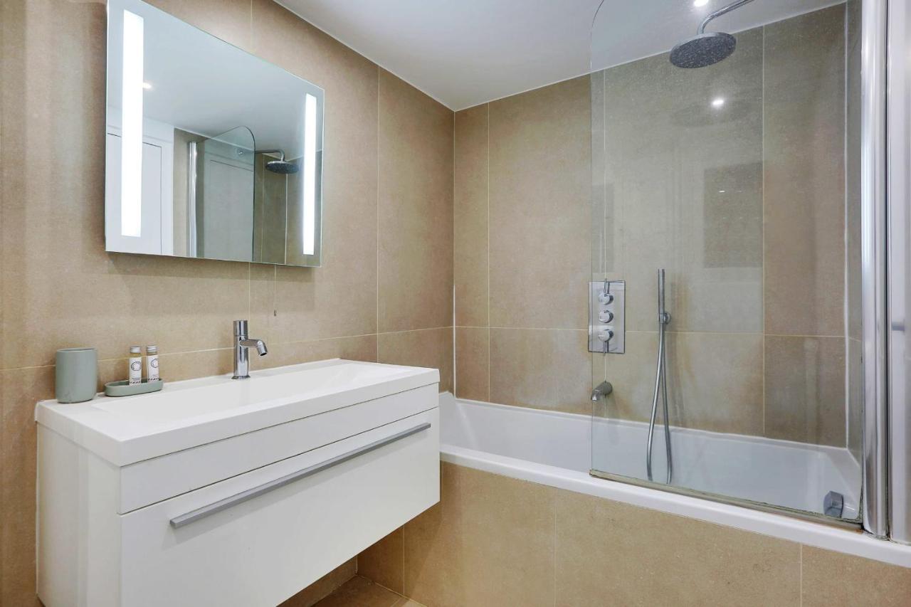 Elegant Apartment - 2Bd-6P - Avenue Montaigne 巴黎 外观 照片